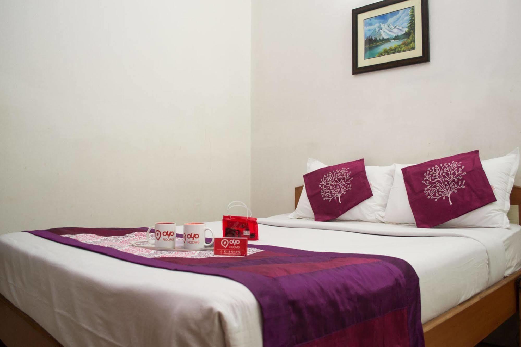 Oyo 1359 Hotel Best Inn Bhubaneswar Esterno foto