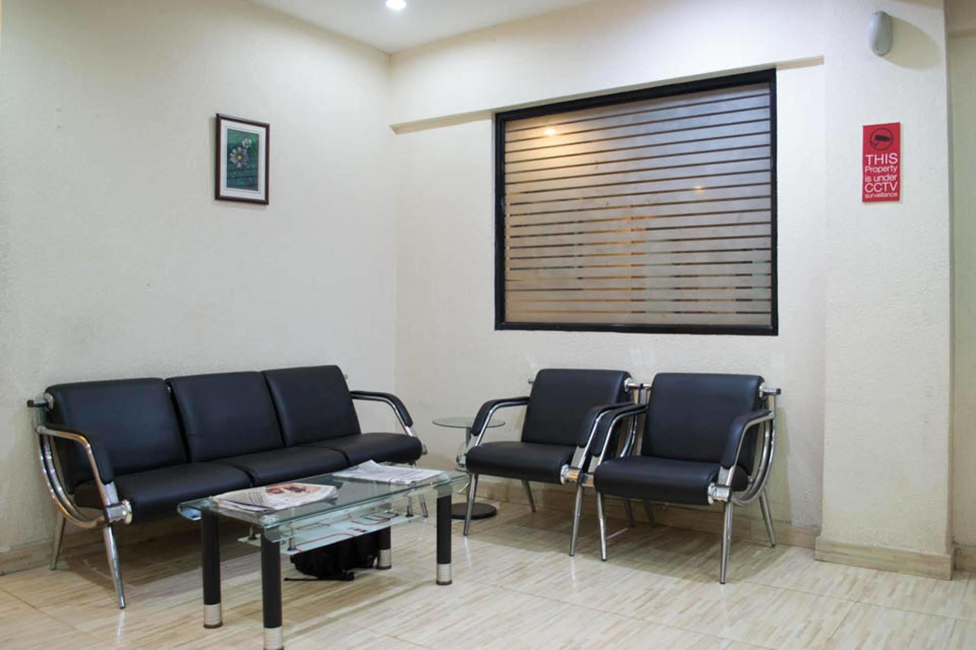 Oyo 1359 Hotel Best Inn Bhubaneswar Esterno foto