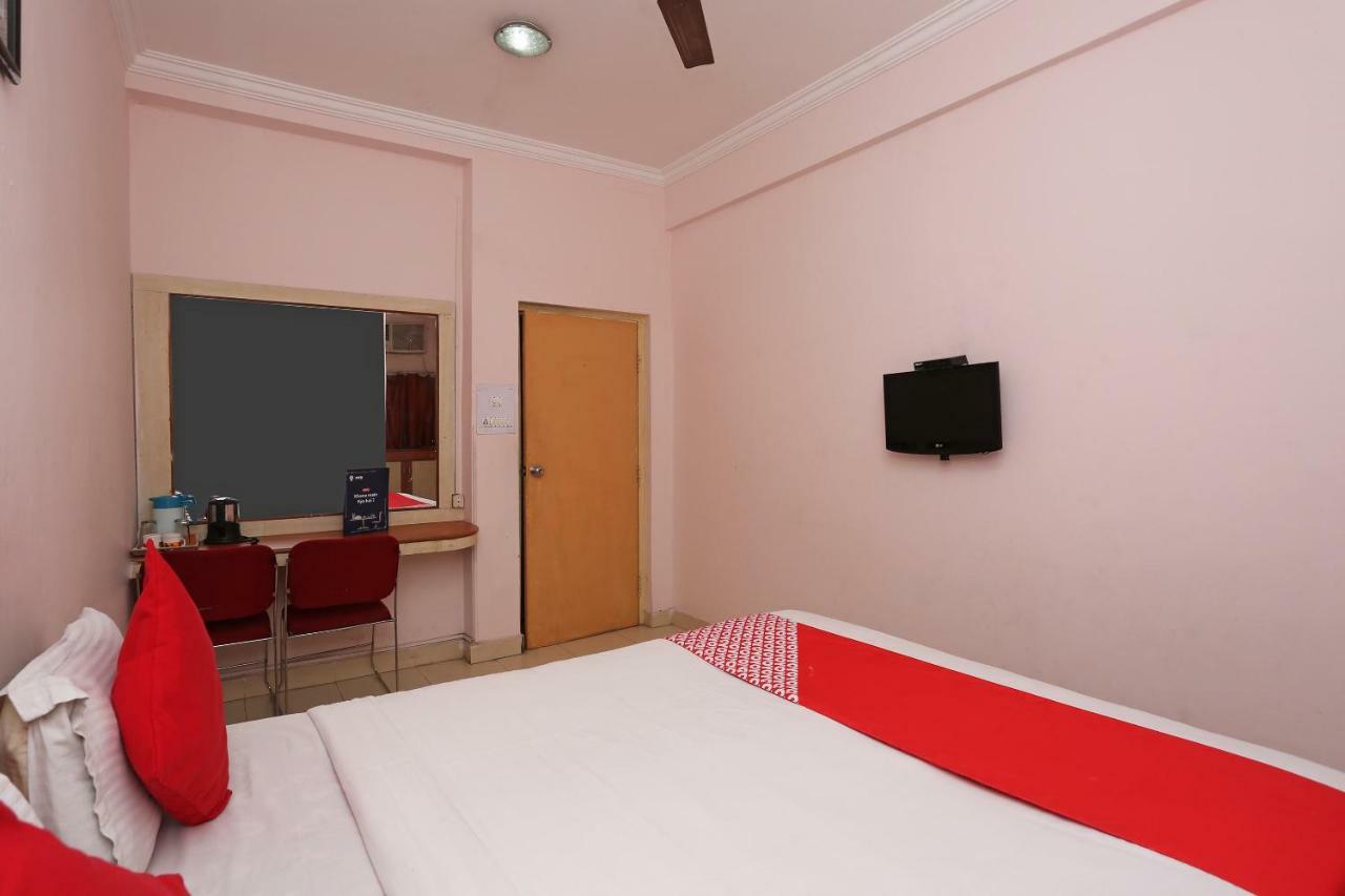 Oyo 1359 Hotel Best Inn Bhubaneswar Esterno foto