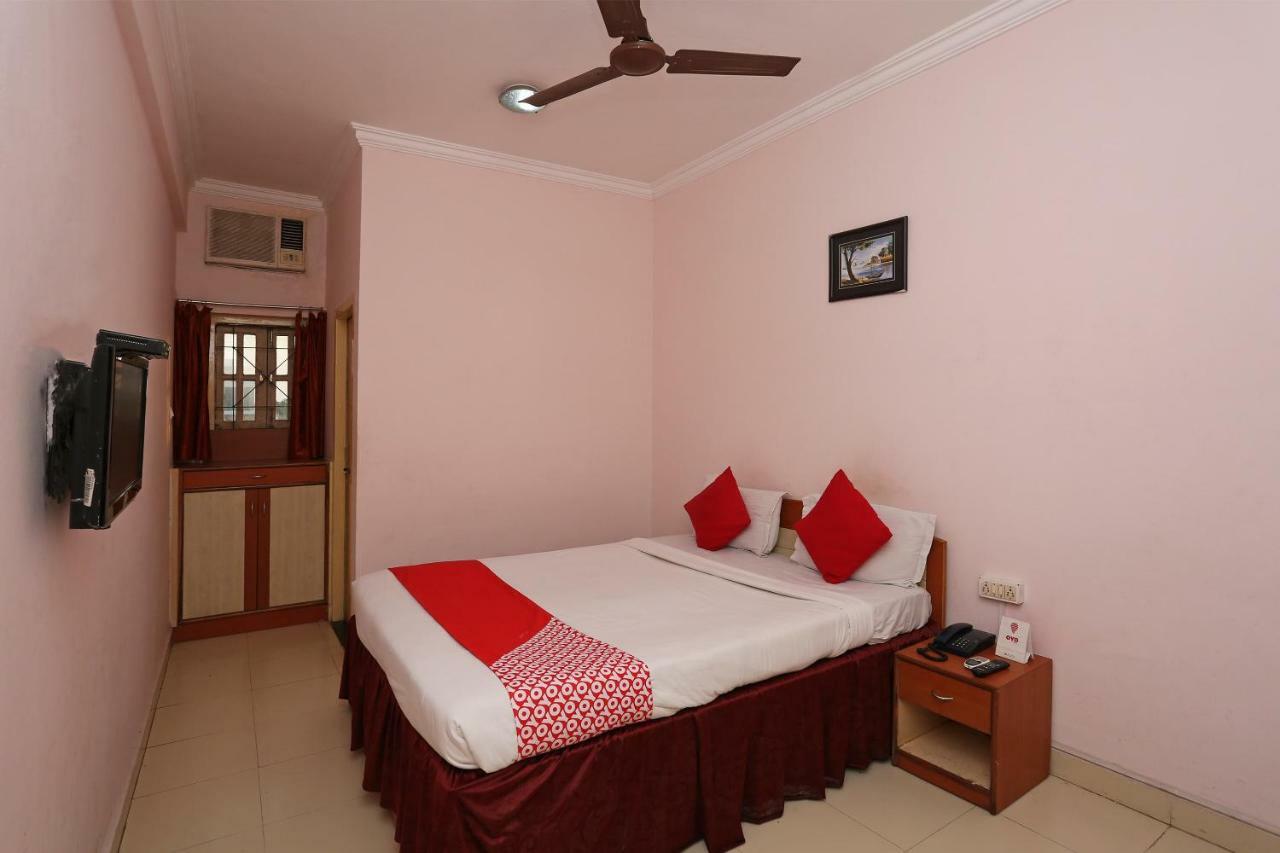 Oyo 1359 Hotel Best Inn Bhubaneswar Esterno foto